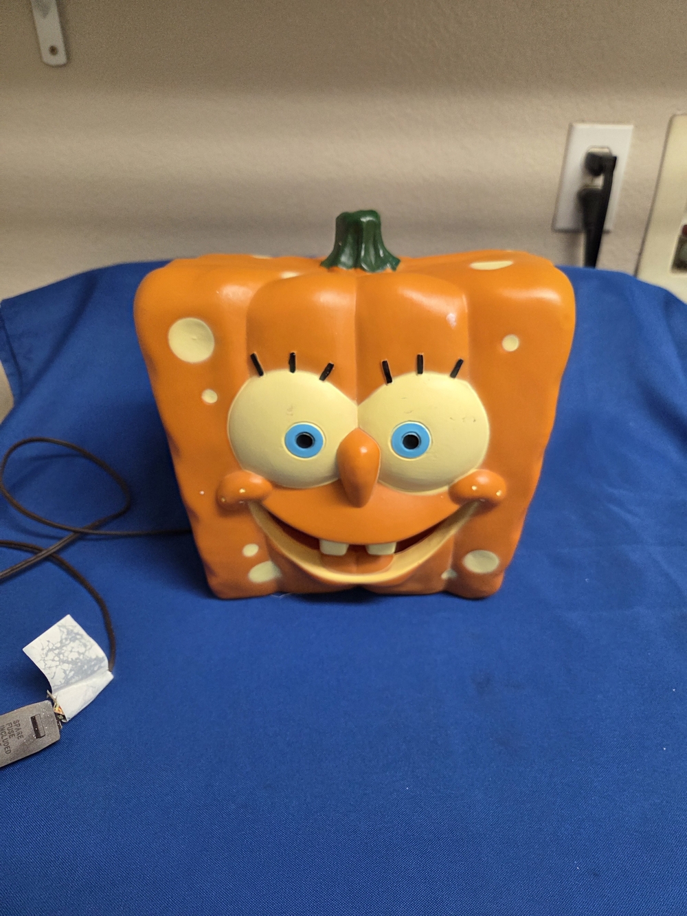 Vintage SpongeBob SquarePants Light Up Blow Mold Halloween Christmas Yard Decor